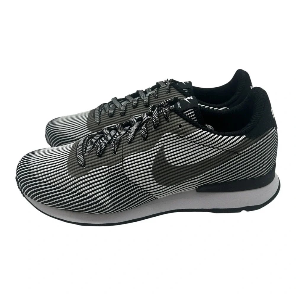 Nike internationalist kjcrd